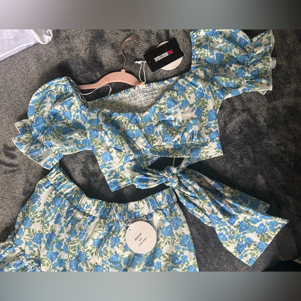 Two piece set